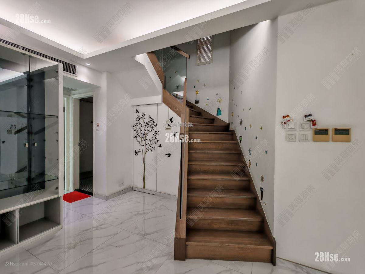 駿景園 租盤 4 房 , 4 浴室 2,478 平方呎