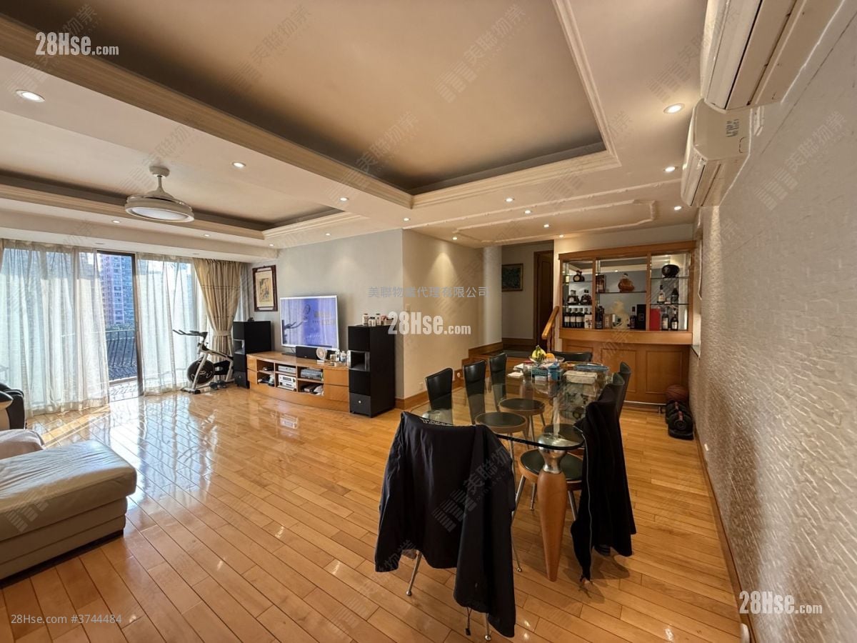 Harrison Court Sell 3 Bedrooms 1,324 ft²