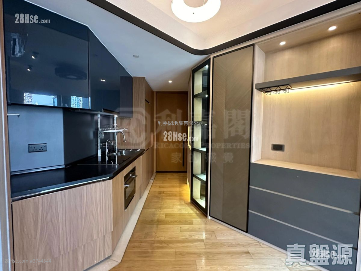 柏傲灣 售盤 2 房 , 1 浴室 499 平方呎