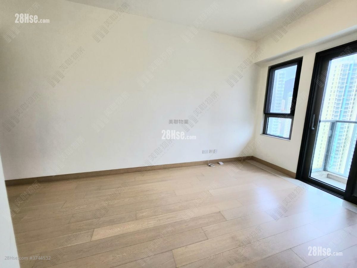 天寰 售盘 3 房 , 2 浴室 635 平方尺