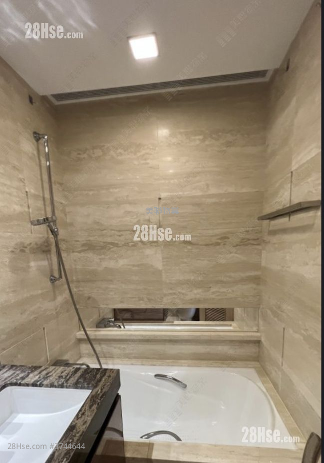 Larvotto Sell 3 Bedrooms 1,174 ft²