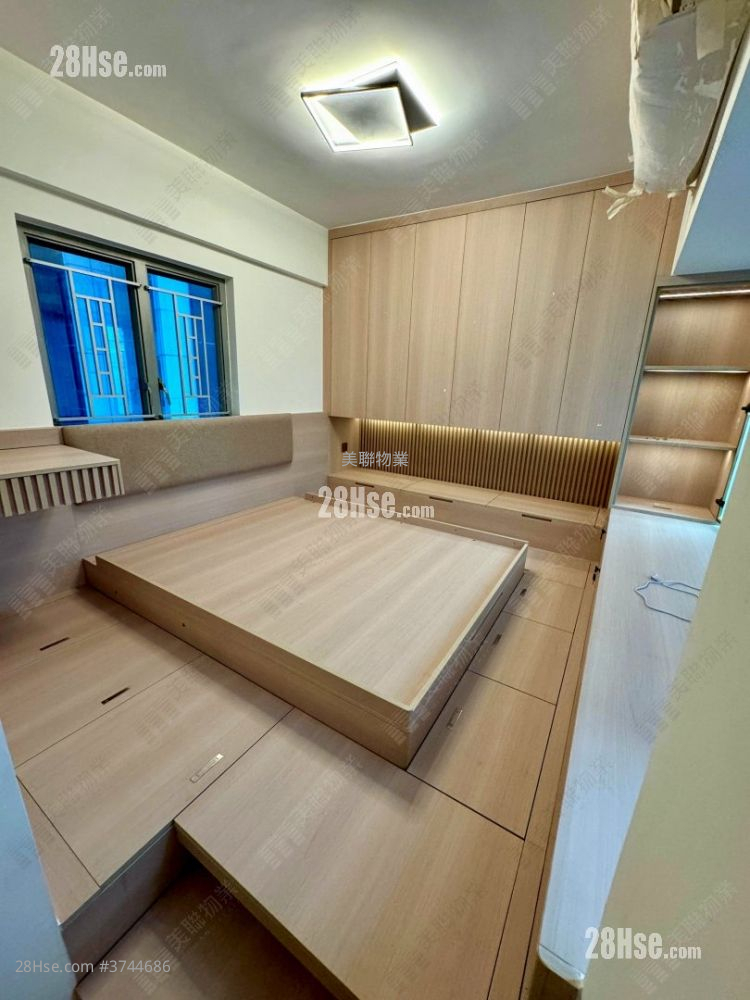 環宇海灣 售盤 3 房 , 1 浴室 686 平方呎