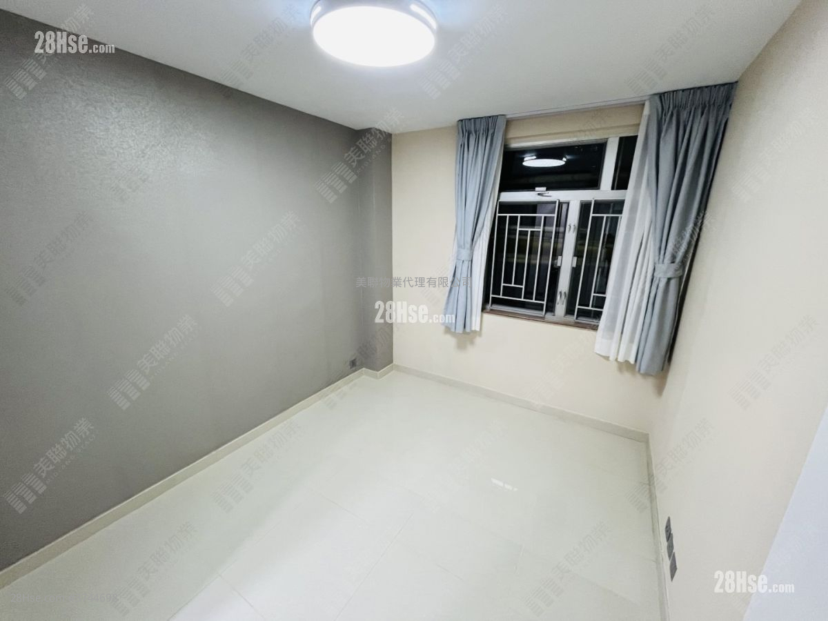 美孚新邨 售盤 3 房 694 平方呎