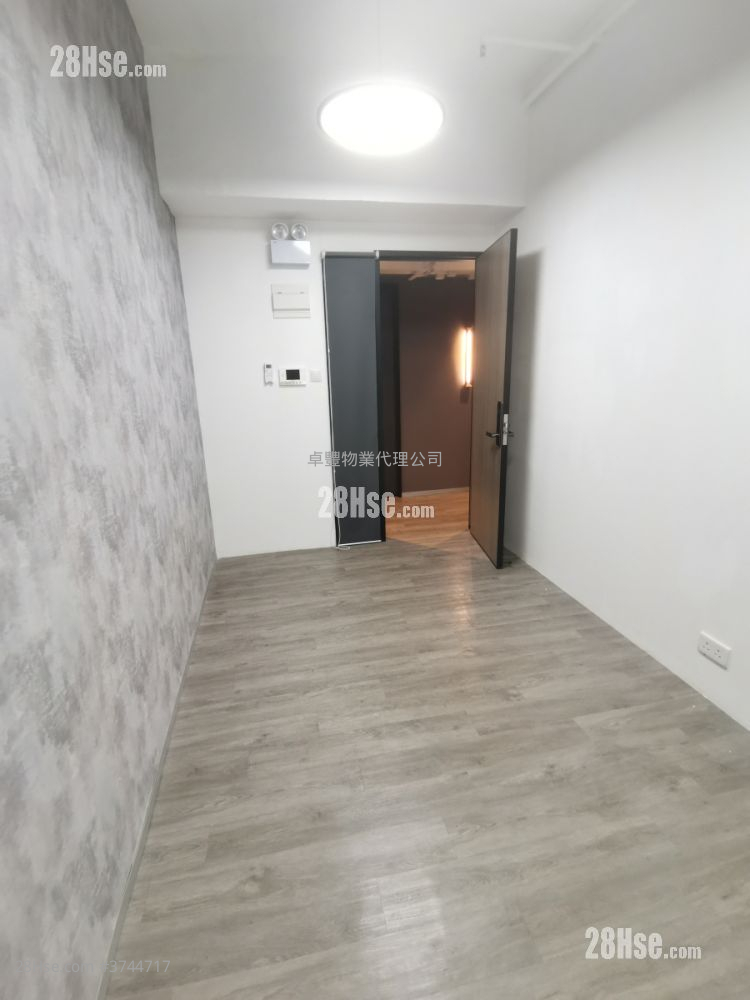 華盛工業大廈 租盤 開放式間隔 120 平方呎