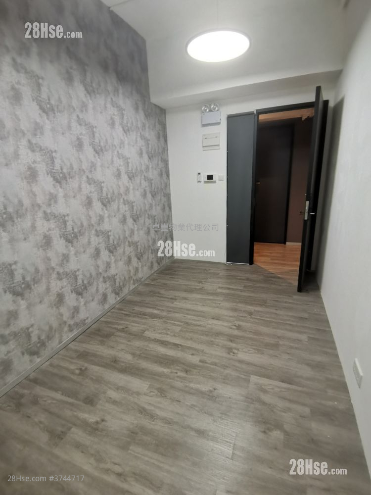 華盛工業大廈 租盤 開放式間隔 120 平方呎