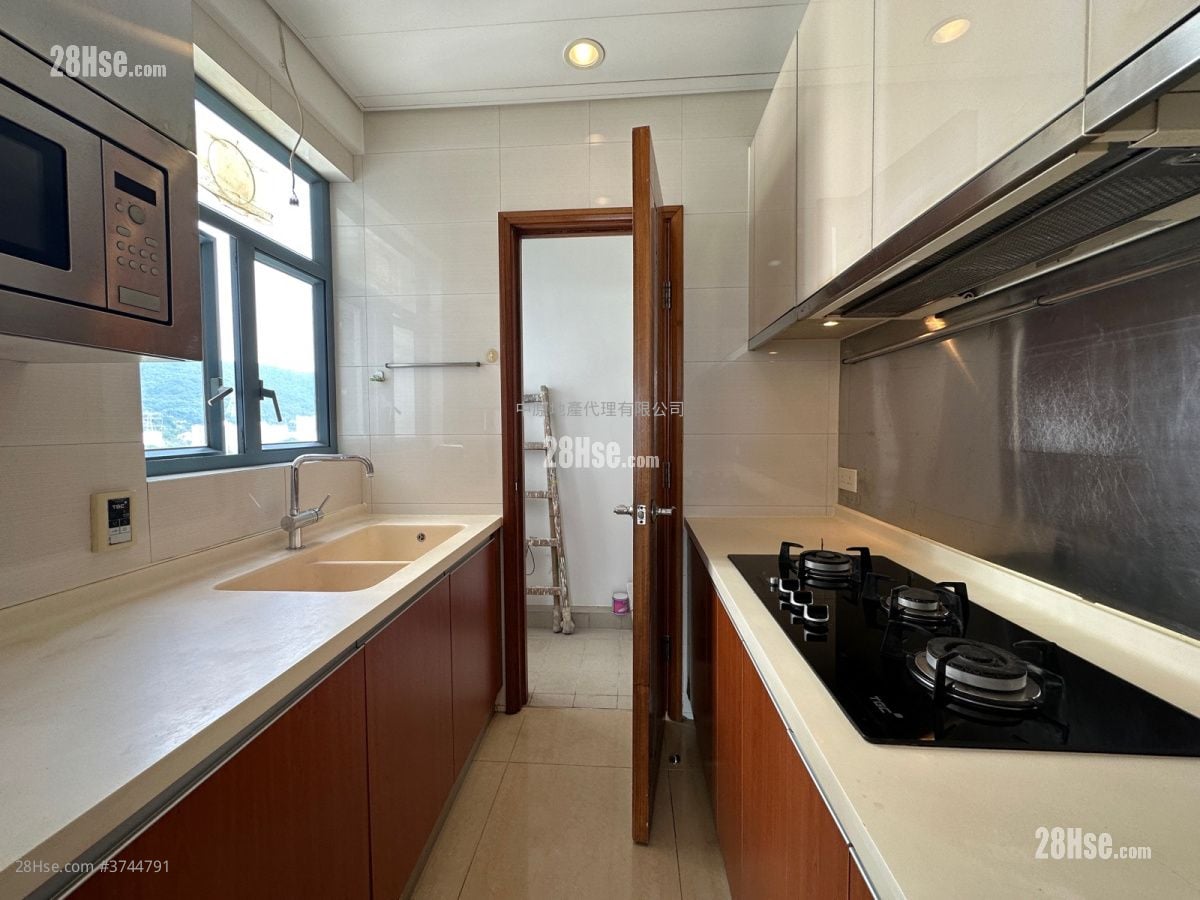 Primrose Hill Sell 3 Bedrooms , 2 Bathrooms 800 ft²