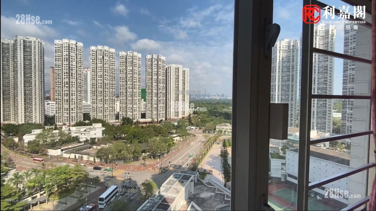 嘉湖山庄 售盘 3 房 , 2 浴室 635 平方尺