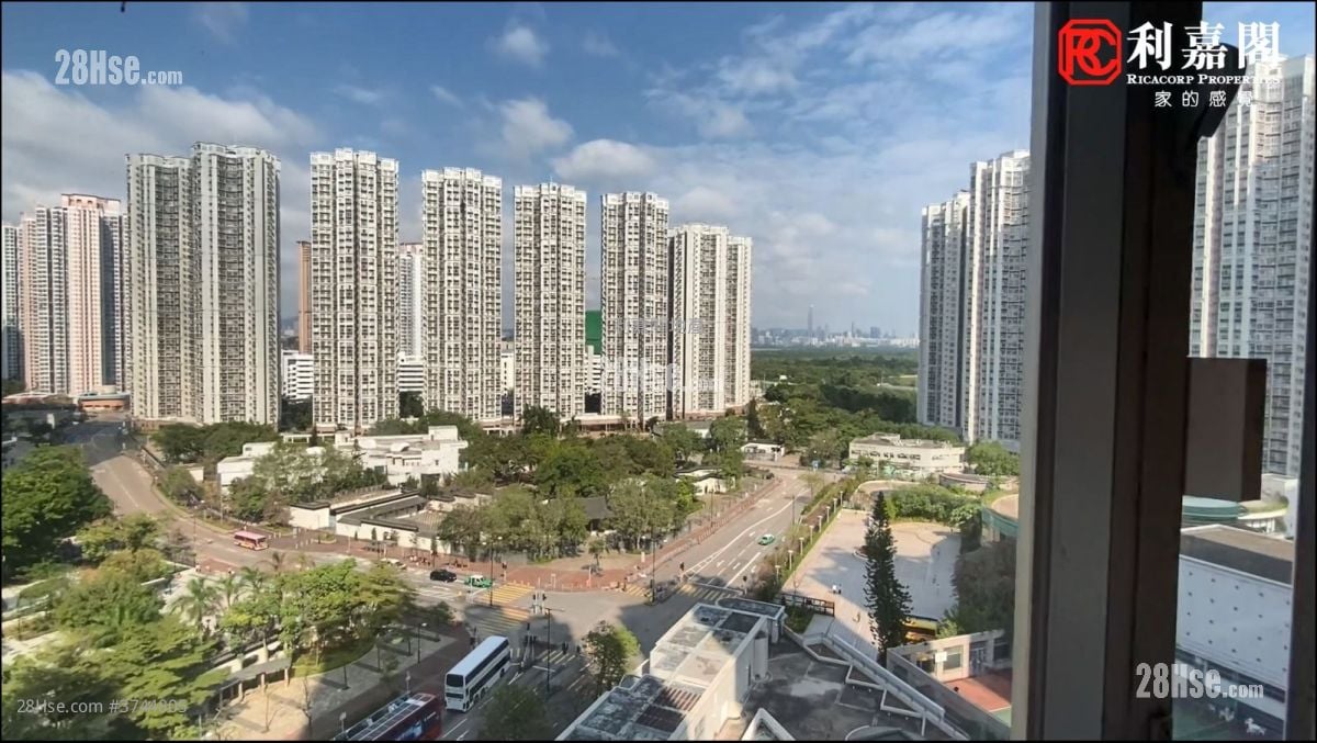 嘉湖山庄 售盘 3 房 , 2 浴室 635 平方尺