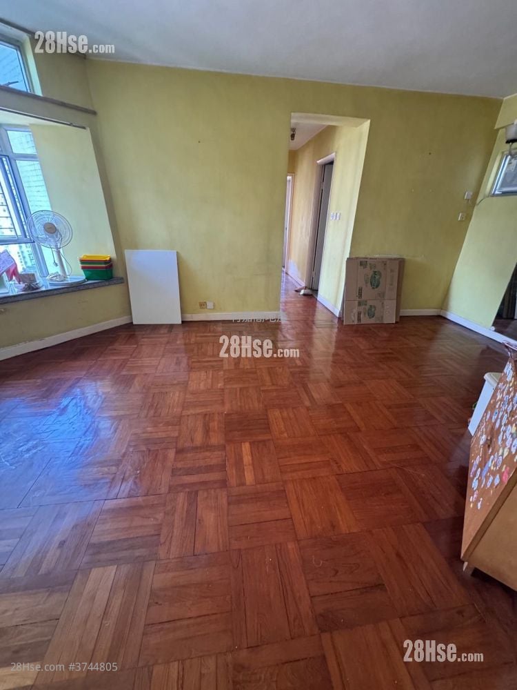 嘉湖山庄 售盘 3 房 , 2 浴室 635 平方尺