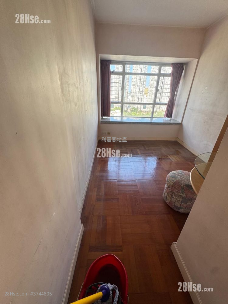 嘉湖山庄 售盘 3 房 , 2 浴室 635 平方尺