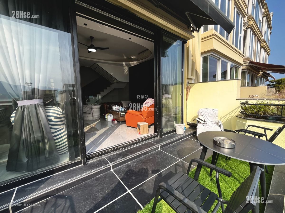 比华利山别墅 售盘 5+ 房 , 3 浴室 2,115 平方尺