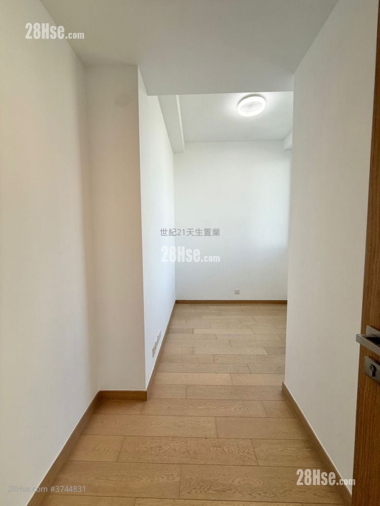 满名山 售盘 4 房 , 3 浴室 976 平方尺