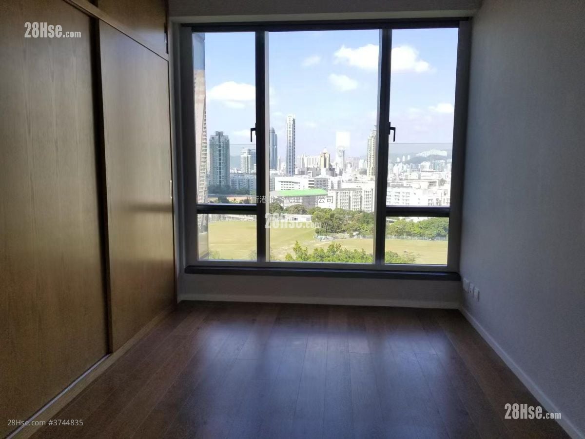 Homantin Hillside Sell 3 Bedrooms , 2 Bathrooms 1,002 ft²