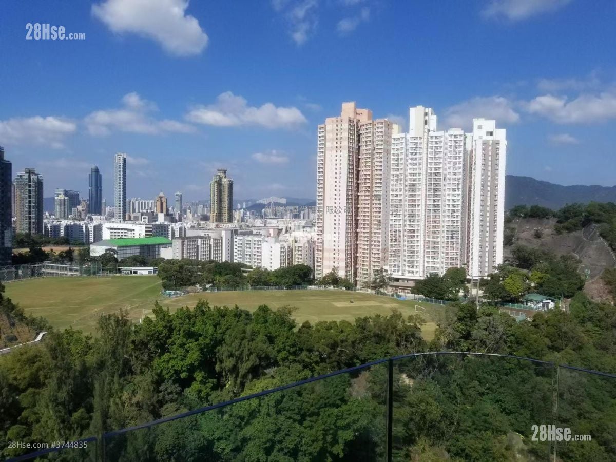 Homantin Hillside Sell 3 Bedrooms , 2 Bathrooms 1,002 ft²