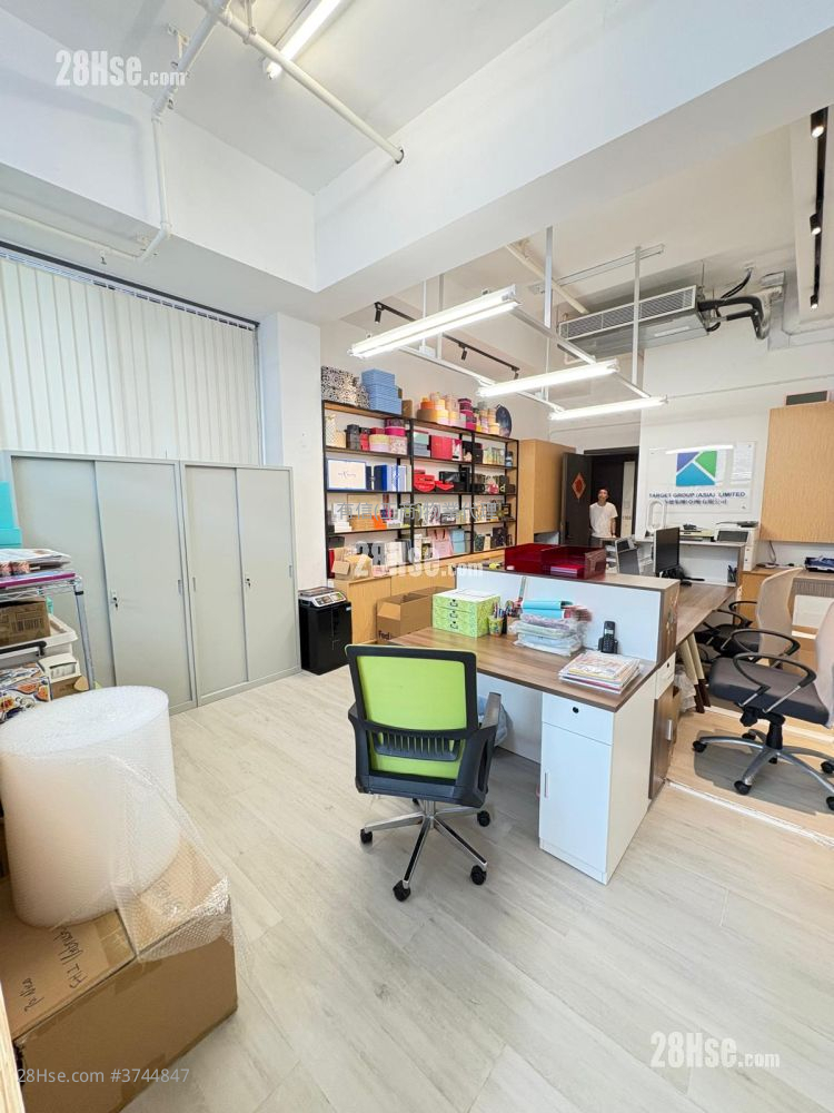 金百盛中心 租盤 開放式間隔