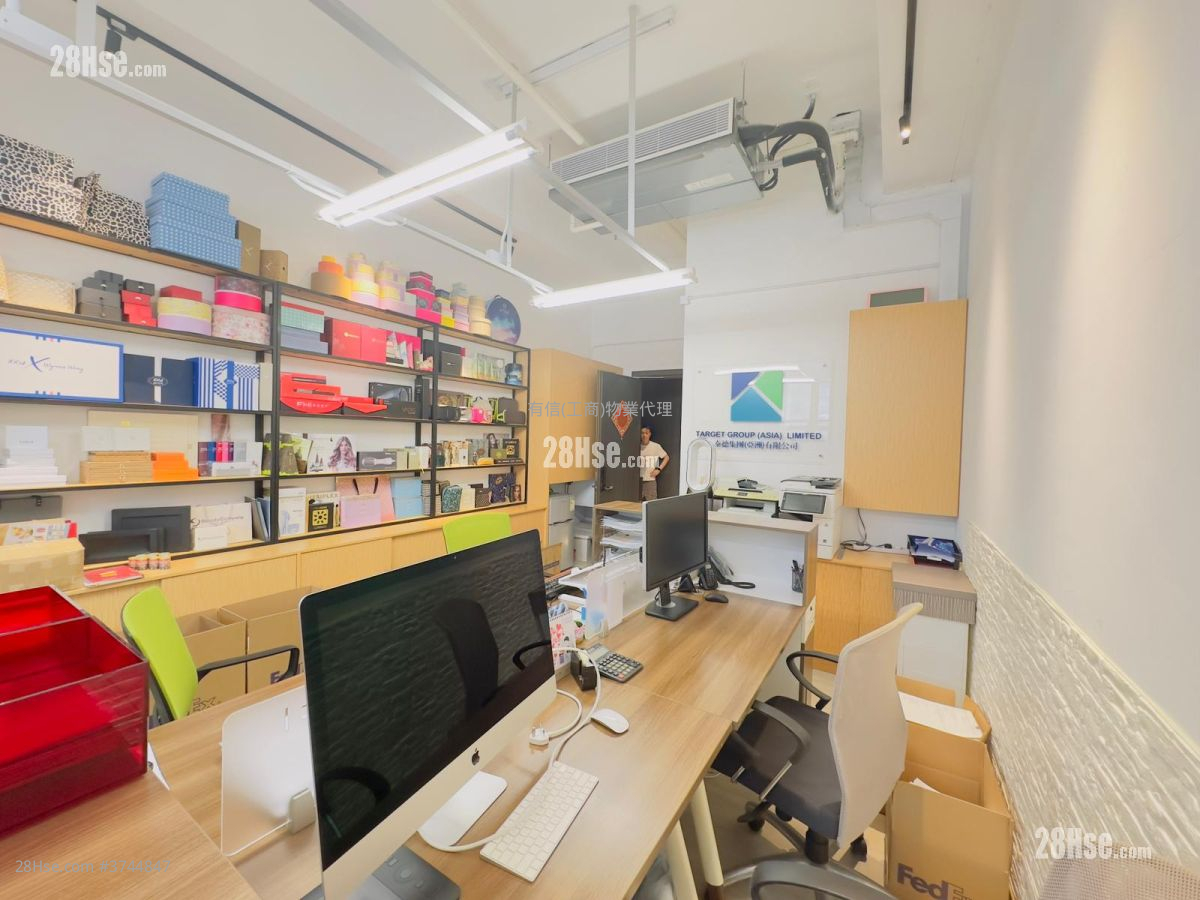 金百盛中心 租盤 開放式間隔