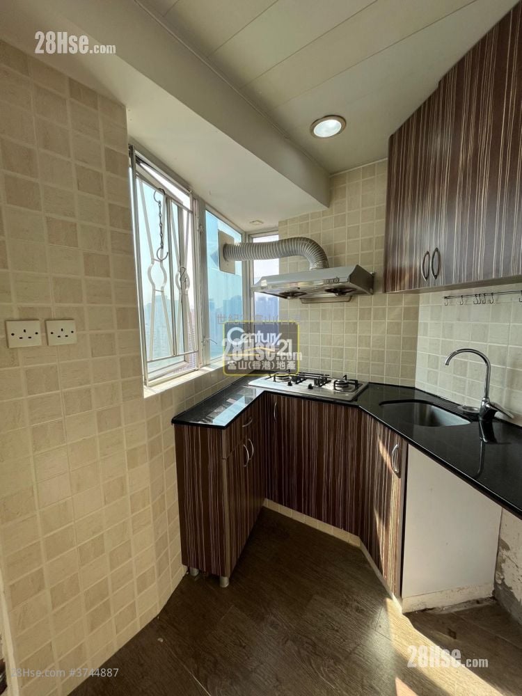 Wealth Garden Sell 2 Bedrooms , 1 Bathroom 474 ft²