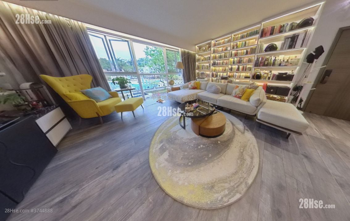 新翠山庄 售盘 2 房 915 平方尺