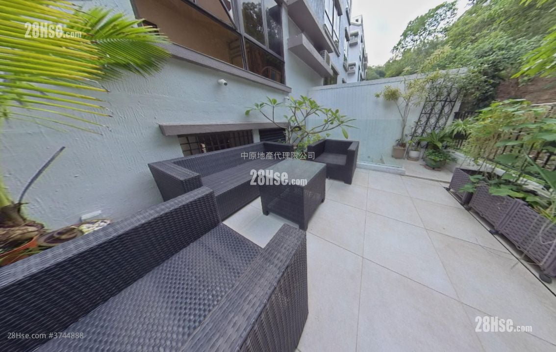 新翠山庄 售盘 2 房 915 平方尺