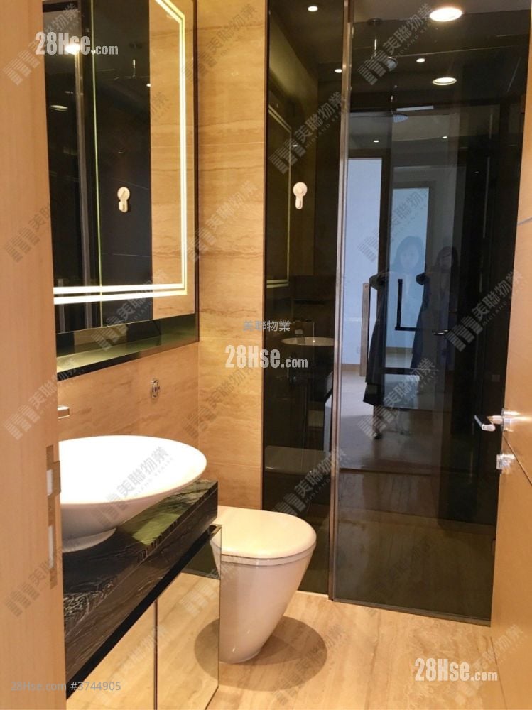 天峦 售盘 3 房 , 4 浴室 1,815 平方尺