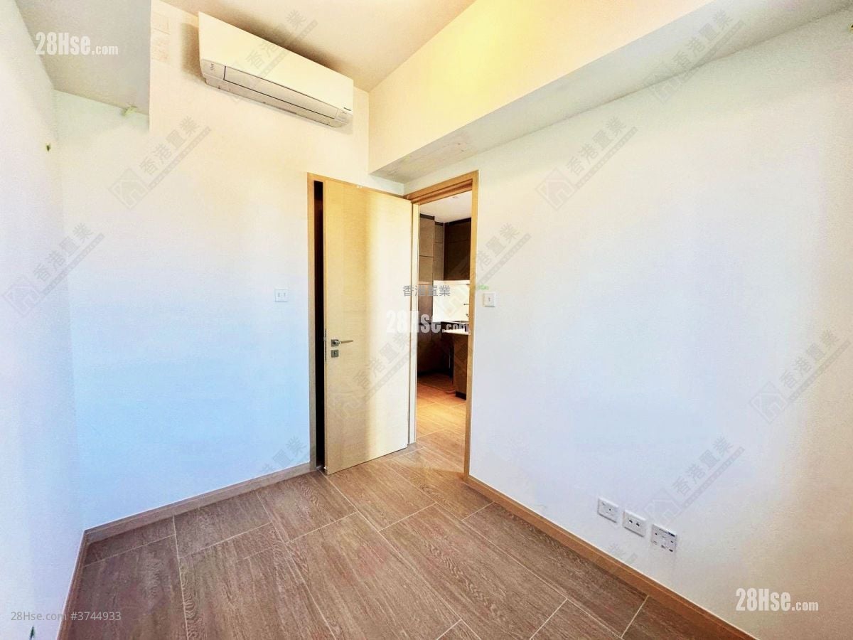 The Southside Sell 1 Bedroom 334 ft²