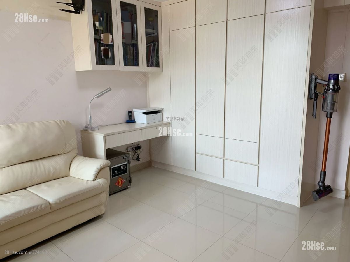 Tsui Lam Estate Sell 2 Bedrooms , 1 Bathroom 381 ft²