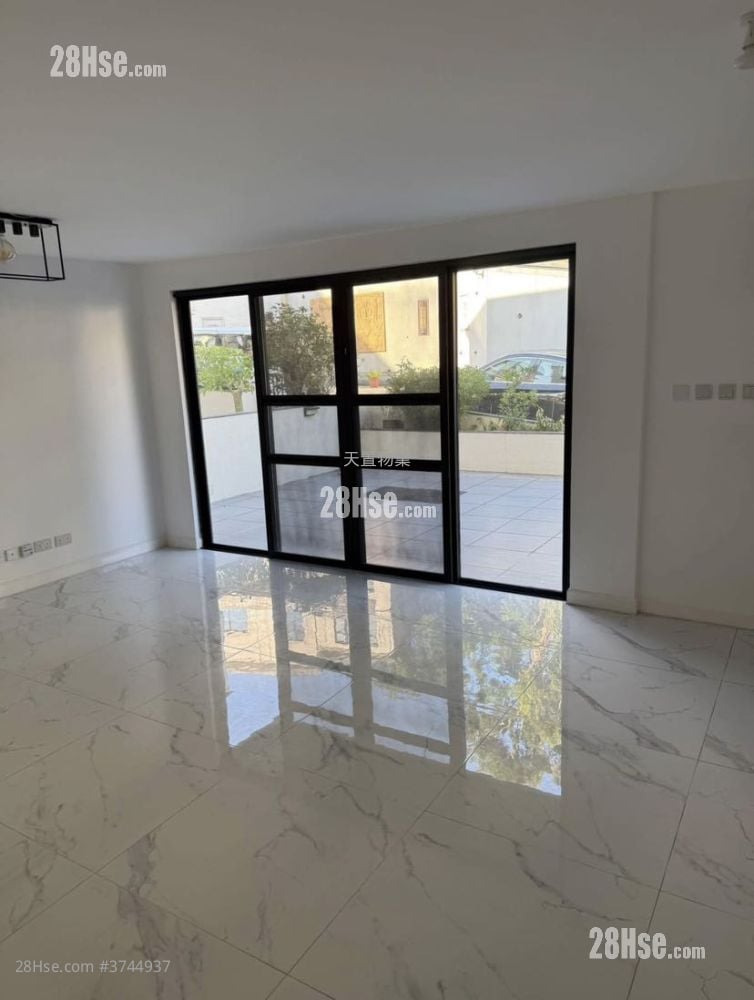 雍怡小筑 售盘 5+ 房 , 5+ 浴室 2,100 平方尺