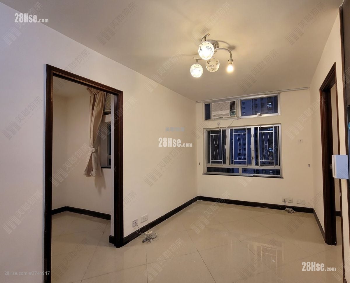 Ying Ming Court Sell 2 Bedrooms , 1 Bathroom 401 ft²