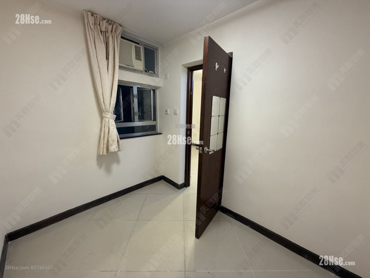 Ying Ming Court Sell 2 Bedrooms , 1 Bathroom 401 ft²