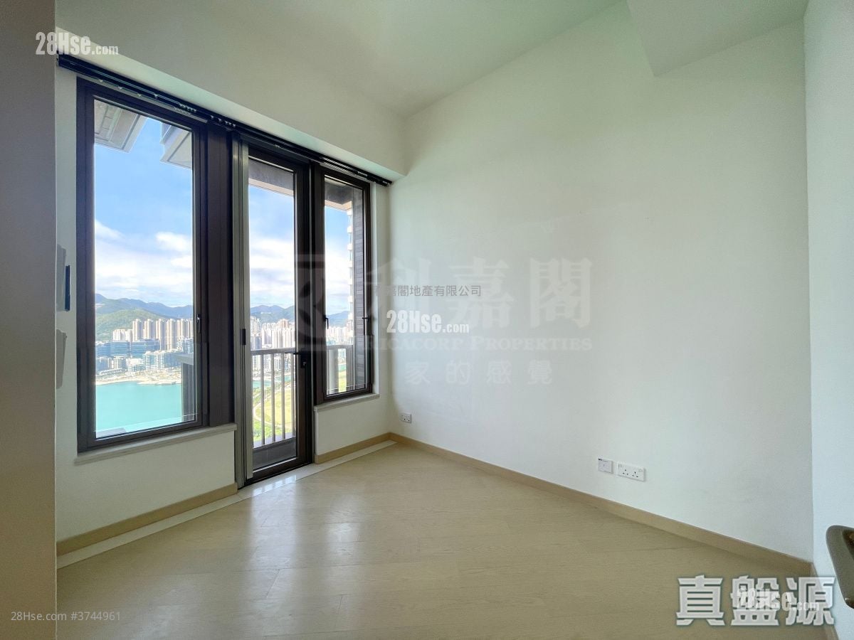 Lp10 Sell 4 Bedrooms 1,203 ft²