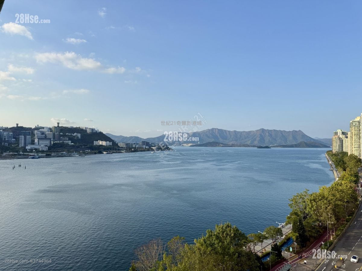 Kam Tai Court Sell 3 Bedrooms , 2 Bathrooms 650 ft²