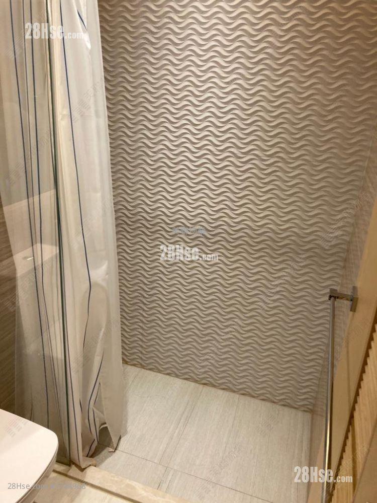 Twin Peaks Sell 1 Bedroom , 1 Bathroom 343 ft²