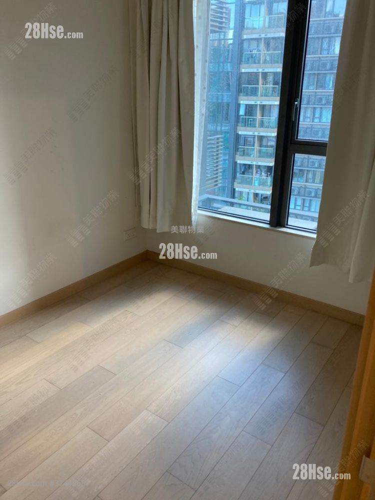 Twin Peaks Sell 1 Bedroom , 1 Bathroom 343 ft²