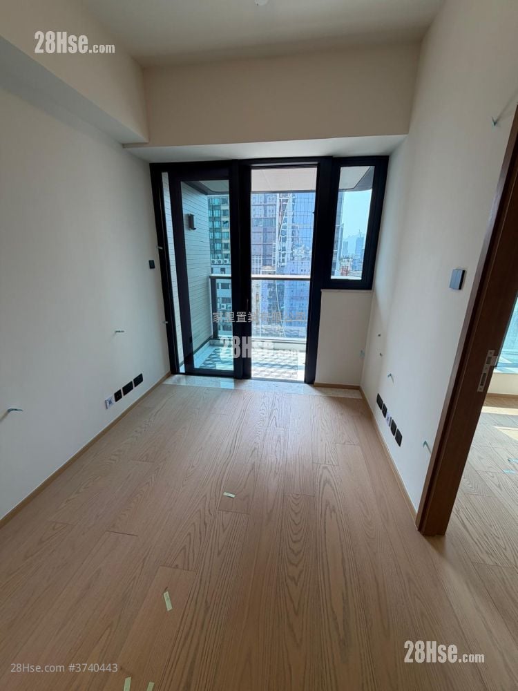 高临 租盘 1 房 , 1 浴室 269 平方尺