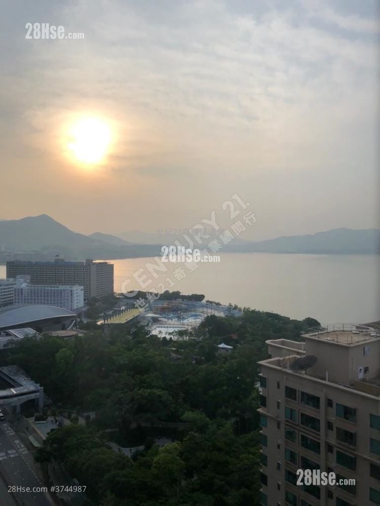 Ma On Shan Centre Sell 3 Bedrooms 541 ft²