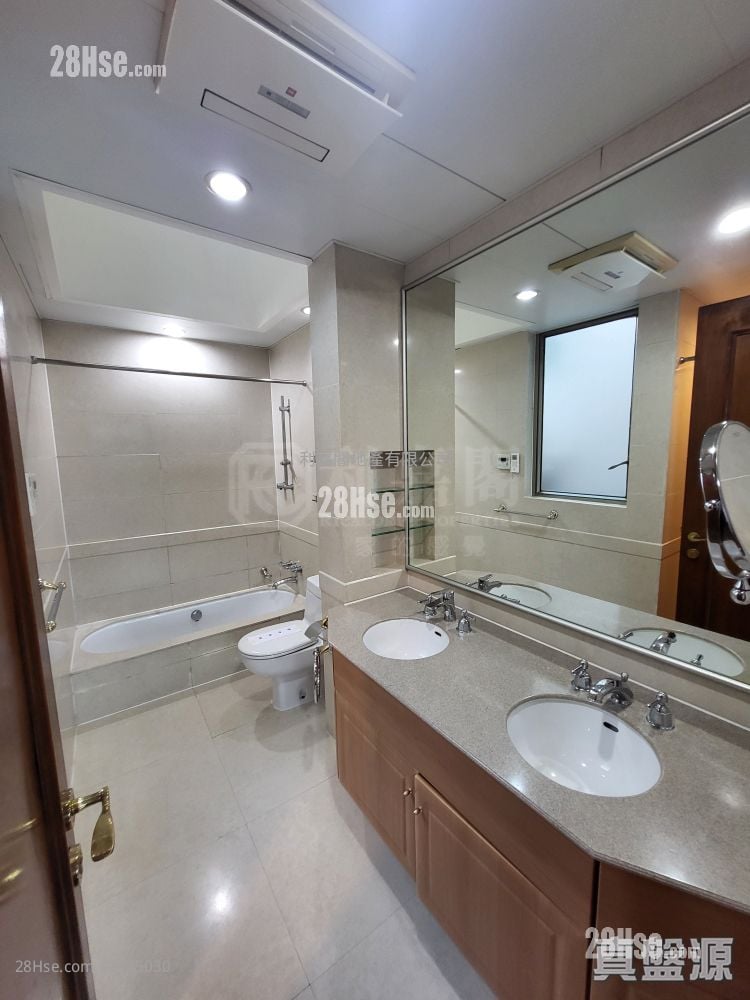 Casa Marina Sell 4 Bedrooms , 3 Bathrooms 1,953 ft²