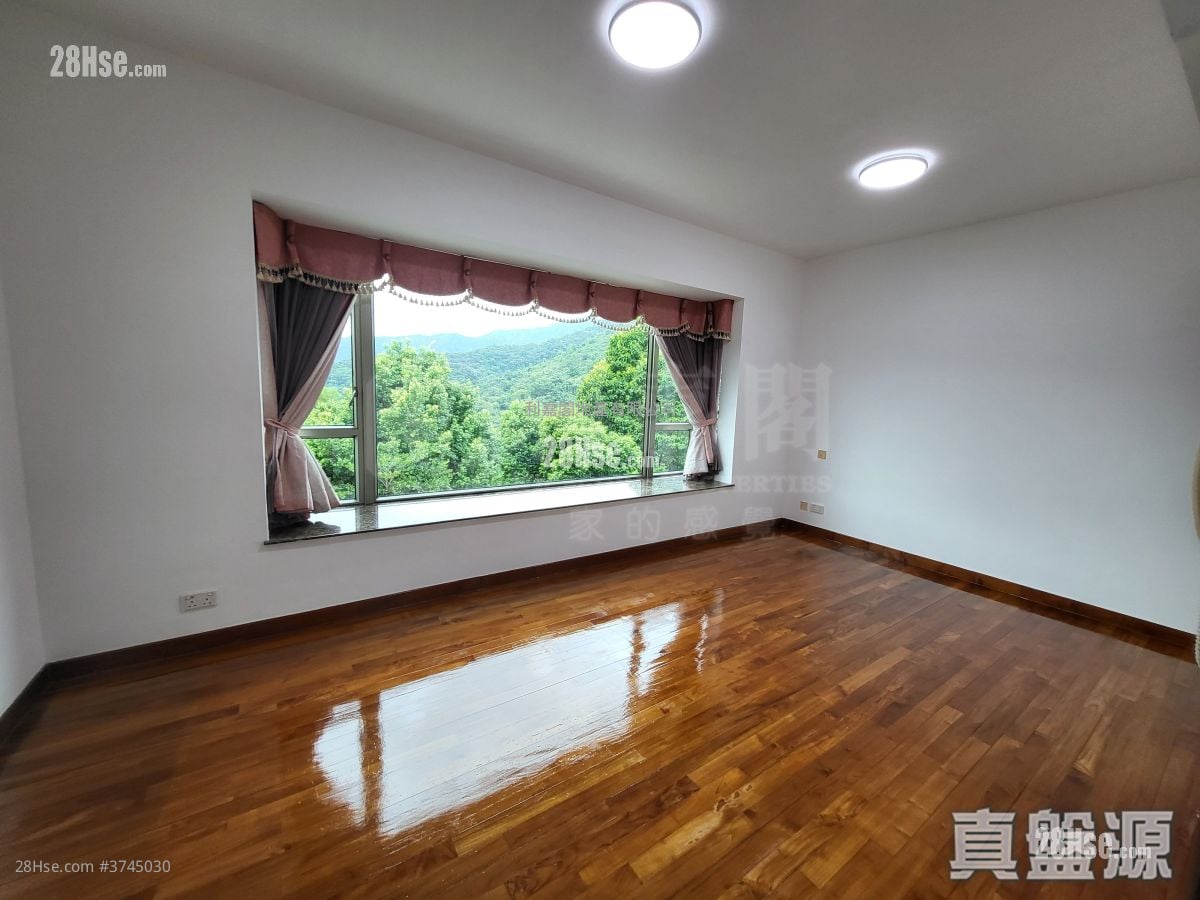 Casa Marina Sell 4 Bedrooms , 3 Bathrooms 1,953 ft²