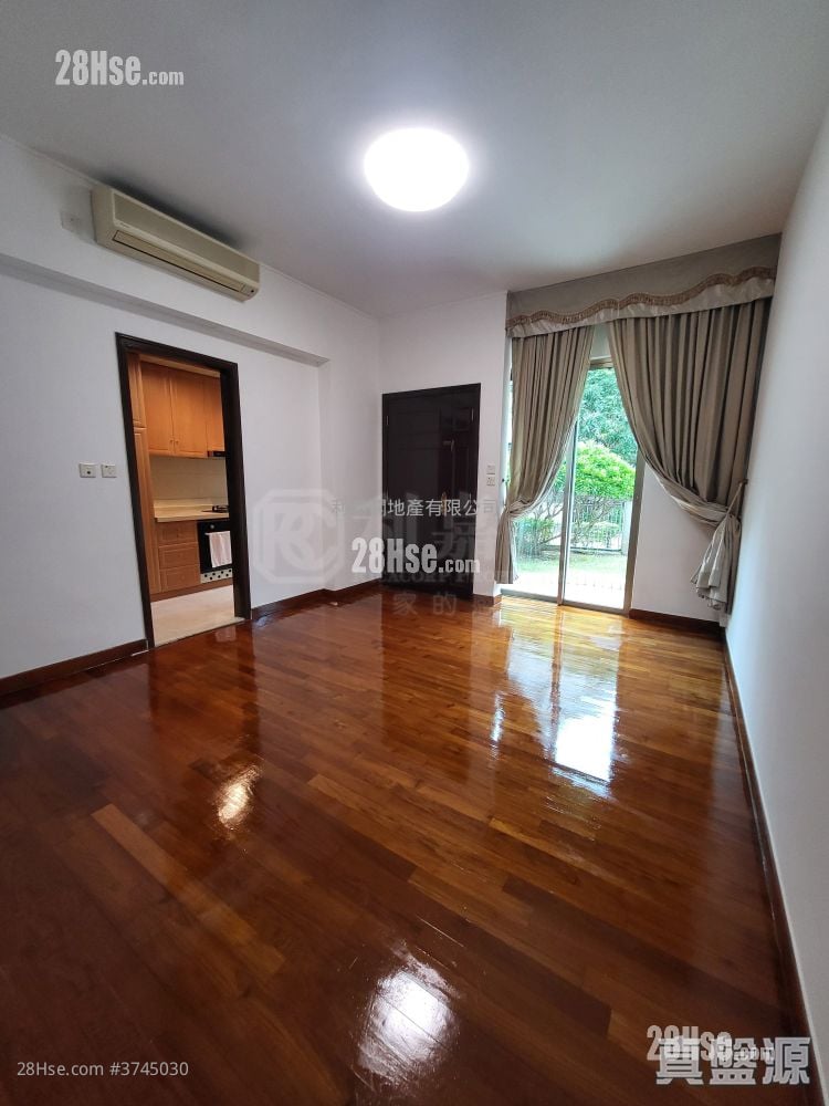 Casa Marina Sell 4 Bedrooms , 3 Bathrooms 1,953 ft²