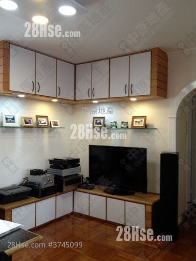 Telford Gardens Sell 2 Bedrooms , 1 Bathroom 517 ft²