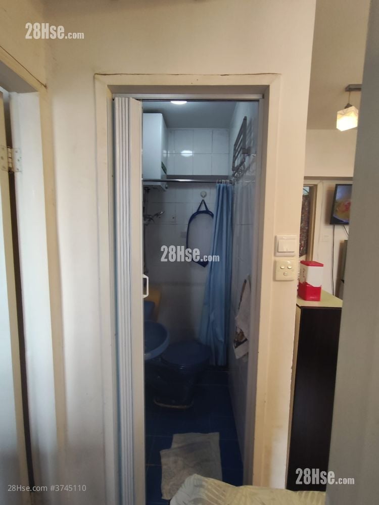 浴室: 金玉大厦 售盘 224 平方尺