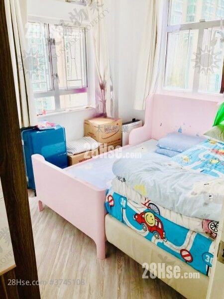 Whampoa Garden Sell 3 Bedrooms 771 ft²