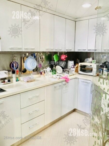 Whampoa Garden Sell 3 Bedrooms 771 ft²