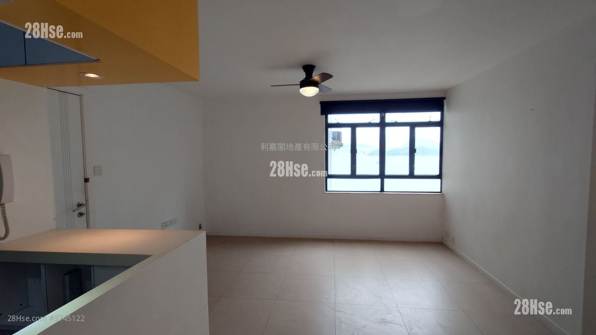 杏花邨 售盘 3 房 643 平方尺