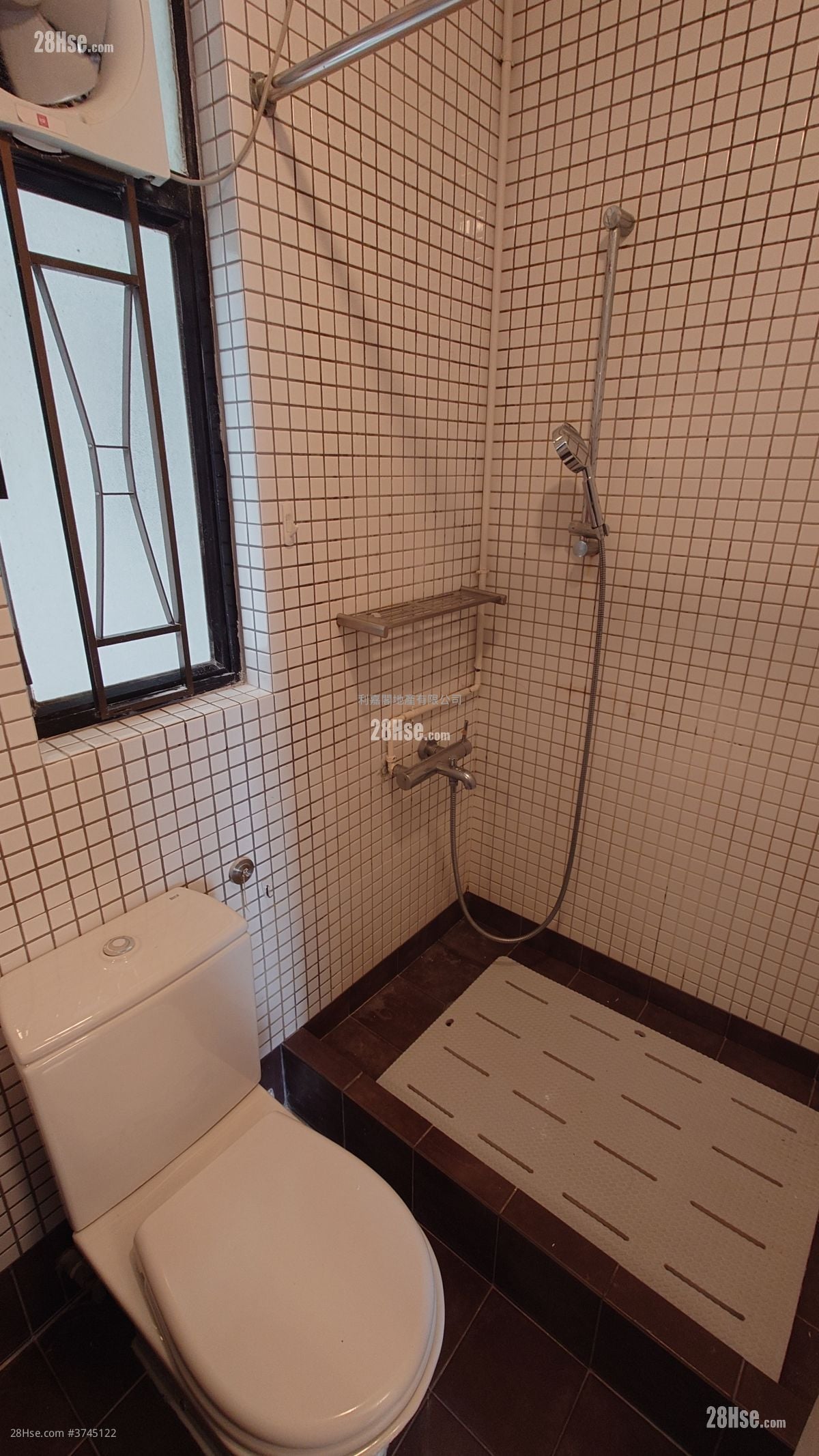 杏花邨 售盘 3 房 643 平方尺