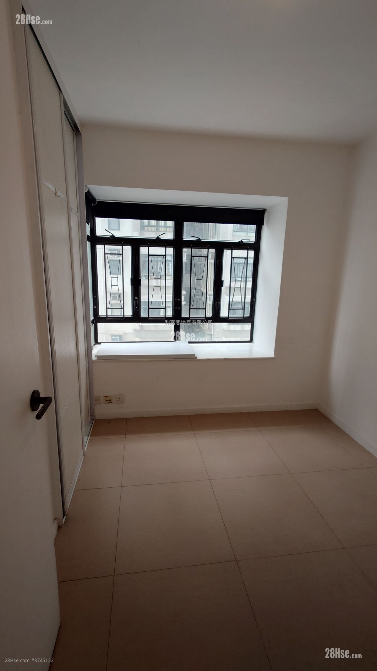 杏花邨 售盘 3 房 643 平方尺