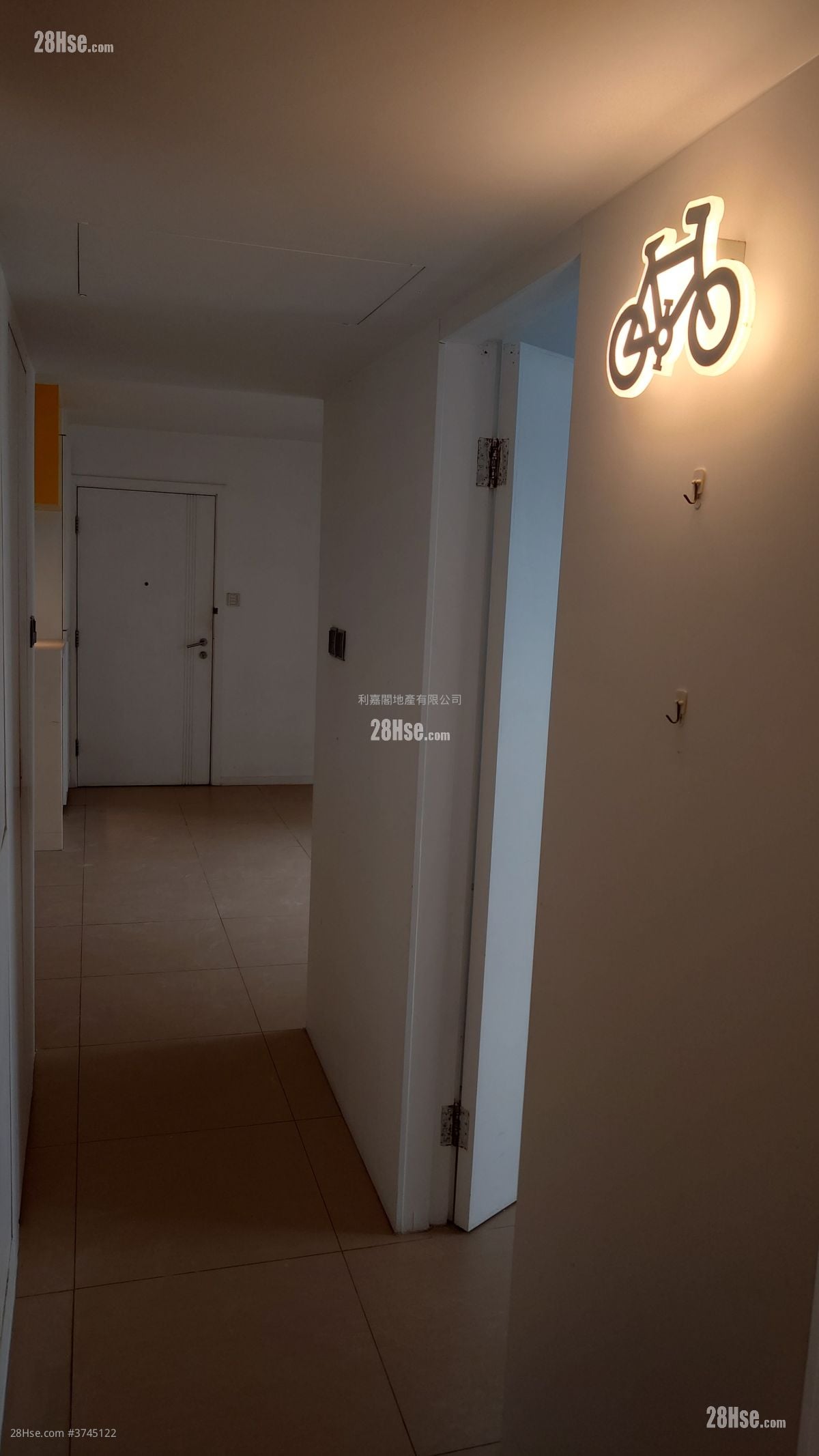 杏花邨 售盘 3 房 643 平方尺