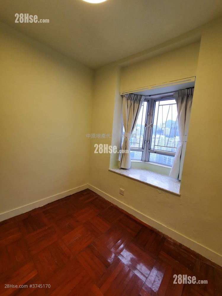 New Kwai Fong Gardens Sell 2 Bedrooms , 1 Bathroom 408 ft²