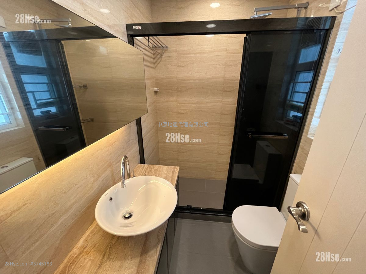 荃威花園 租盤 2 房 , 1 浴室 480 平方呎