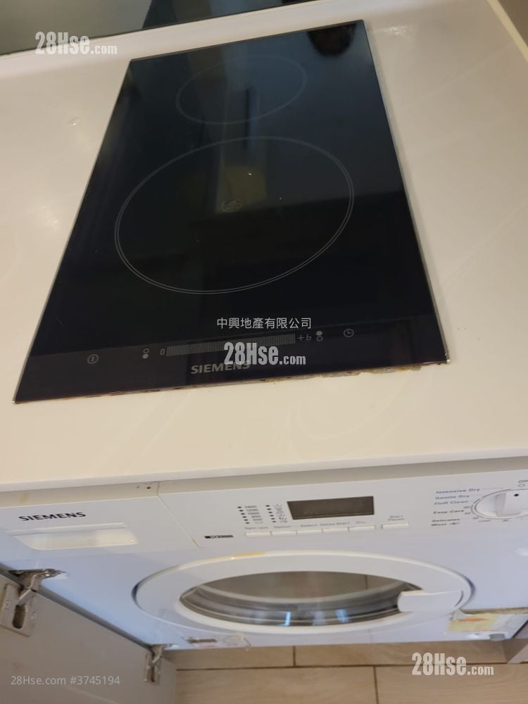 Century Link Rental 2 Bedrooms , 1 Bathroom 452 ft²