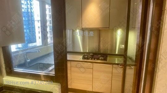 加多近山 售盤 3 房 , 2 浴室 915 平方呎